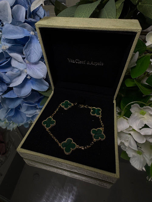 Green Clover Style Bracelet